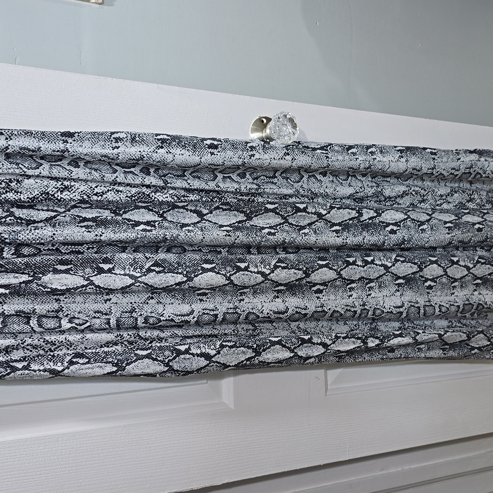 Black & White Snake Print Maxi Dress - Picture 15 of 16